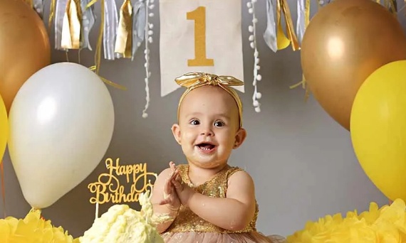 Prezent na pierwszy roczek! Co kupić dziecku?