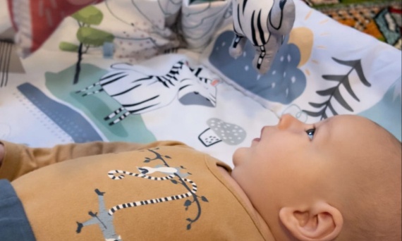 Jak się bawić z niemowlakiem?